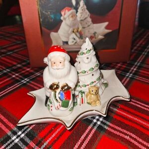 NWT Christmas Lenox salt and pepper shakers